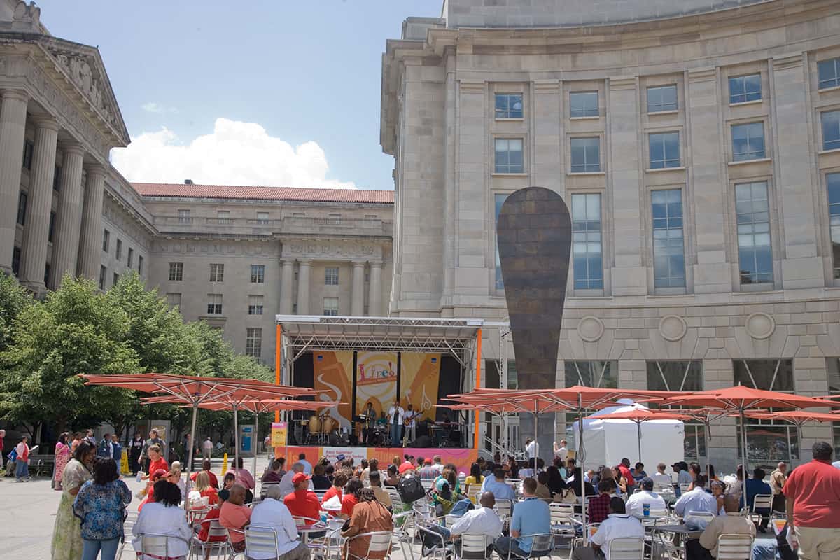 Live! Concert Series on the Plaza